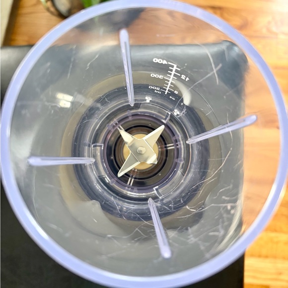 Hamilton Beach Black Single-Serve Blender with Travel Lid Portable Blender - Picture 3 of 6